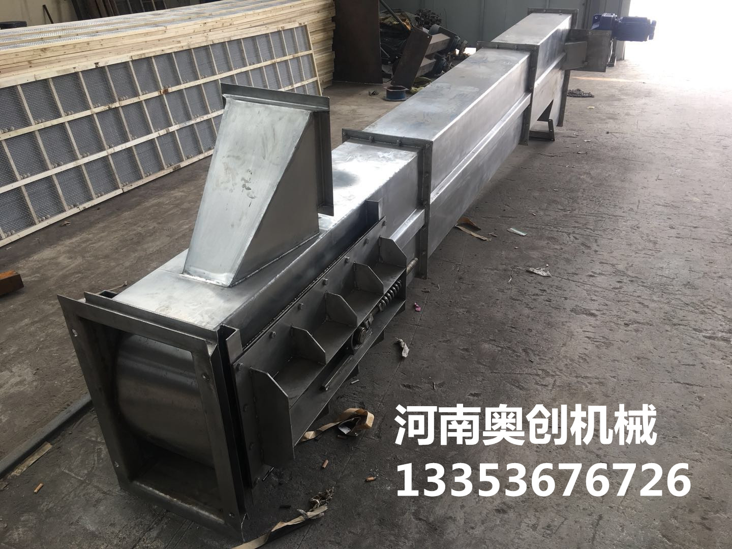 不（bú）鏽鋼NE15鬥提機廠家展示