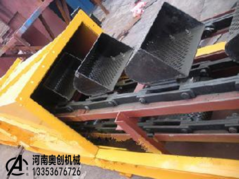 撈坑式鬥提機1