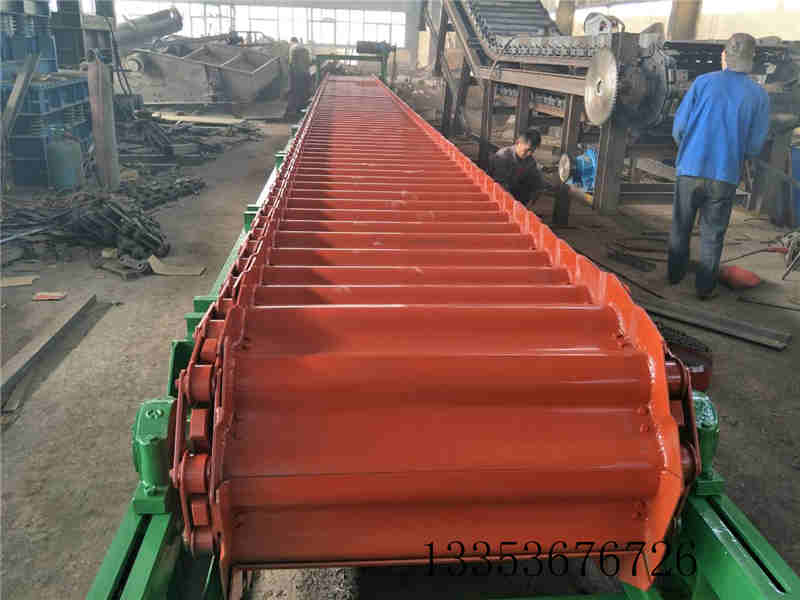 板式（shì）喂料機（jī）使用現場3