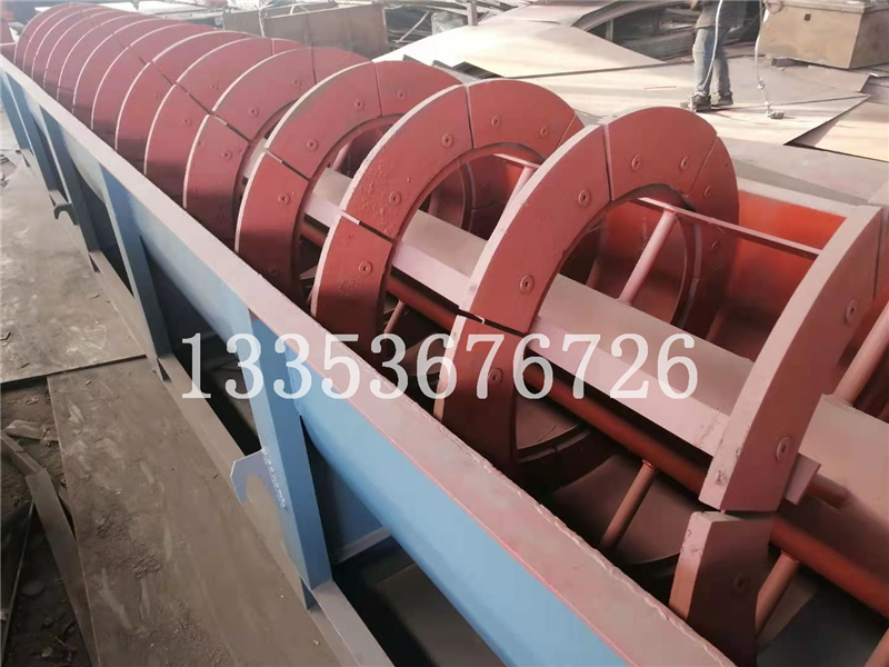汙（wū）水（shuǐ）處理廠淤泥輸送設備無軸螺旋（xuán）輸送機