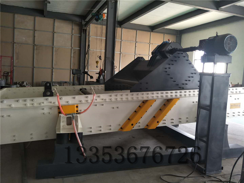 激振（zhèn）器直線脫水篩產品介紹1